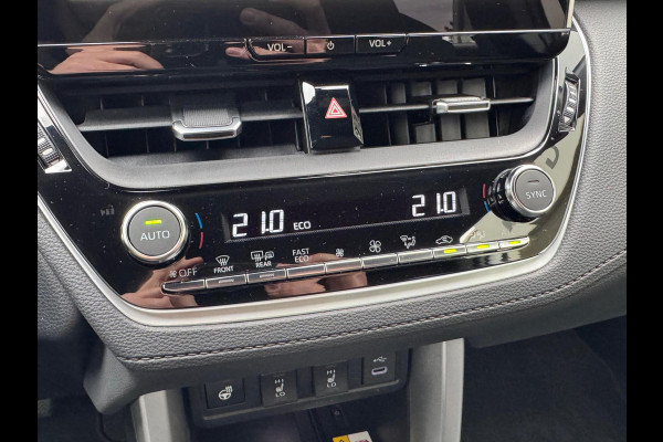 Toyota Corolla Cross 1.8 Hybrid Style | Dodehoekdetectie, Elektrische achterklep, Stoel + stuurverwarming, 18 inch, Apple carplay/Android auto