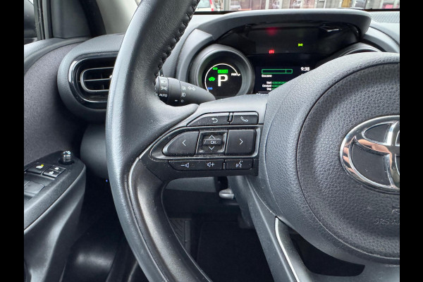 Toyota Yaris 1.5 Hybrid Dynamic | 16 inch, LED, Apple CarPlay/Android Auto, parkeercamera, Climate control, Adaptive cruise control