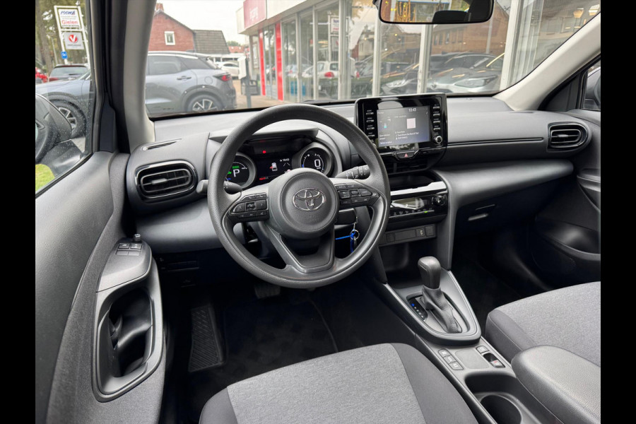 Toyota Yaris Cross 1.5 Hybrid Active Plus | 17 inch Lichtmetalen velgen, Apple CarPlay/Android Auto, Parkeercamera, Adaptive cruise control