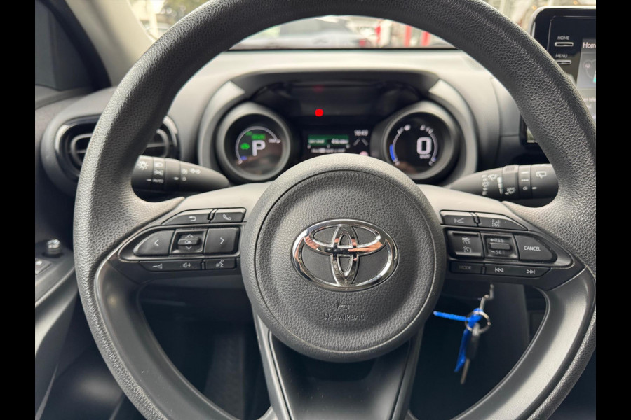 Toyota Yaris Cross 1.5 Hybrid Active Plus | 17 inch Lichtmetalen velgen, Apple CarPlay/Android Auto, Parkeercamera, Adaptive cruise control