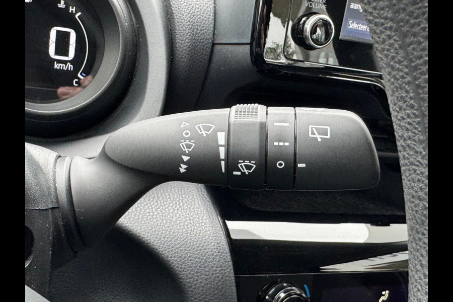 Toyota Yaris Cross 1.5 Hybrid Active Plus | 17 inch Lichtmetalen velgen, Apple CarPlay/Android Auto, Parkeercamera, Adaptive cruise control