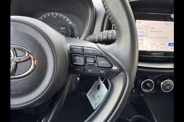 Toyota Aygo X 1.0 VVT-i MT Play | Eerste eigenaar, Apple CarPlay/Android auto, Airco, Parkeercamera, Adaptive cruise control