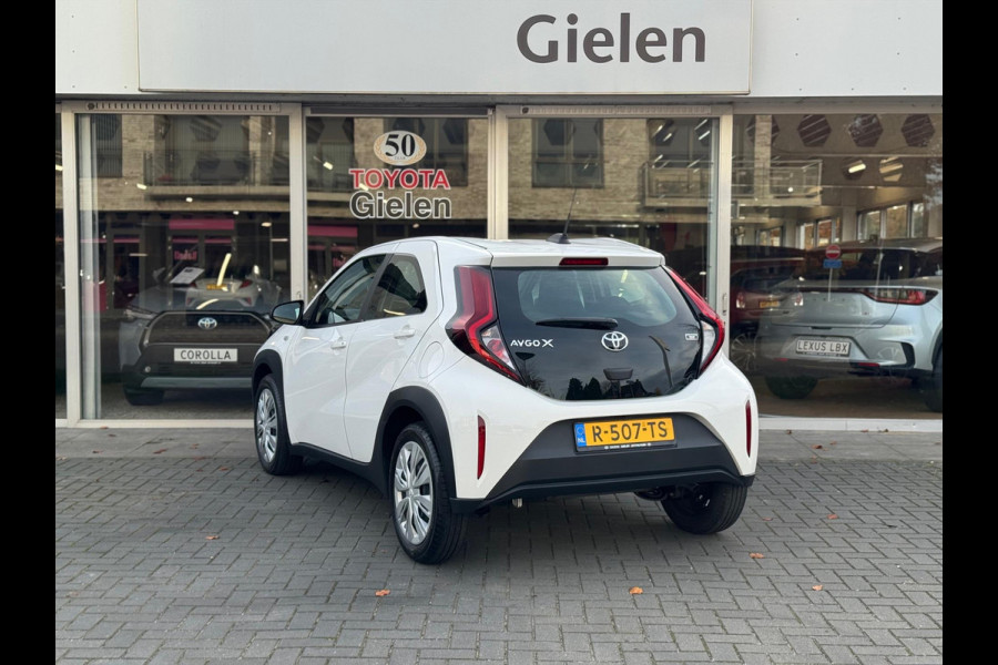 Toyota Aygo X 1.0 VVT-i MT Play | Eerste eigenaar, Apple CarPlay/Android auto, Airco, Parkeercamera, Adaptive cruise control