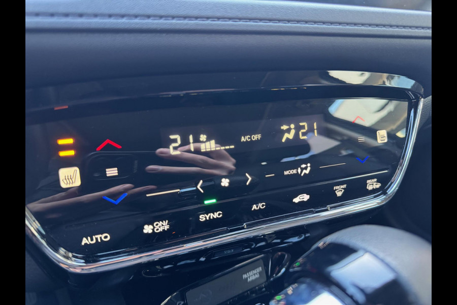 Honda HR-V 1.5 i-VTEC CVT Executive | Eerste eigenaar, Trekhaak, Panoramadak, LED, Stoelverwarming, DAB, Parkeersensoren