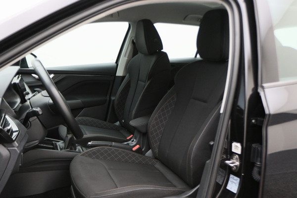 Škoda SCALA 1.0 TSI Ambition Climate, Apple Carplay, LED, Lane Assist, PDC