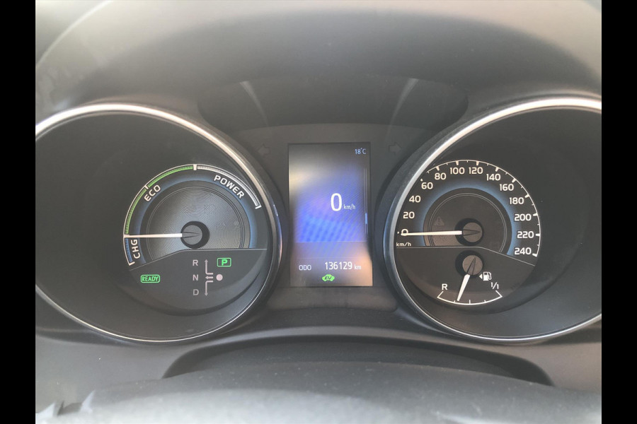 Toyota Auris Touring Sports 1.8 Hybrid Black Edition Go | Trekhaak, Parkeersensoren, Navigatie, Keyless, Safety Sense, Camera