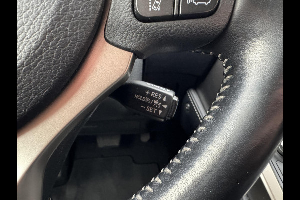 Lexus NX 300h AWD Luxury Line | Groot Scherm, Adaptive cruise control, Leer, Stoelverwarming, Parkeersensoren, Elektrische achterklep, 18