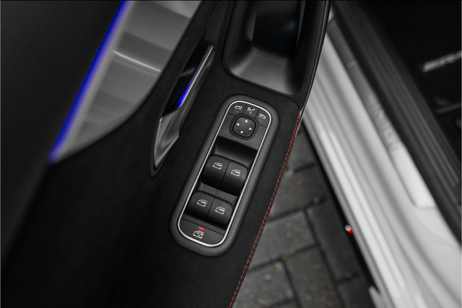 Mercedes-Benz A-Klasse AMG 35 4MATIC Night Pano 360° Nieuwstaat