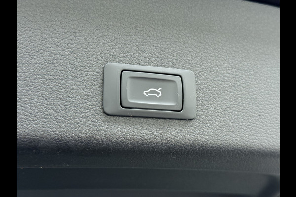 Audi e-tron 55 Quattro 95kWh Leer Trekhaak Navi Ecc Cruise Control Pdc Edition SOH 93% Elek.Achterklep Stoelverwarming Lmv 20" Led DAB 1e Eigenaar Origineel Nederlandse Auto 664Nm koppel 1800kg trekvermogen