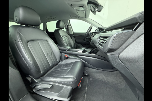 Audi e-tron 55 Quattro 95kWh Leer Trekhaak Navi Ecc Cruise Control Pdc Edition SOH 93% Elek.Achterklep Stoelverwarming Lmv 20" Led DAB 1e Eigenaar Origineel Nederlandse Auto 664Nm koppel 1800kg trekvermogen