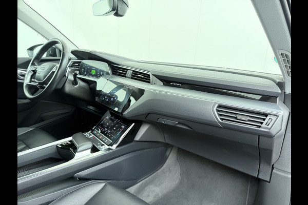 Audi e-tron 55 Quattro 95kWh Leer Trekhaak Navi Ecc Cruise Control Pdc Edition SOH 93% Elek.Achterklep Stoelverwarming Lmv 20" Led DAB 1e Eigenaar Origineel Nederlandse Auto 664Nm koppel 1800kg trekvermogen