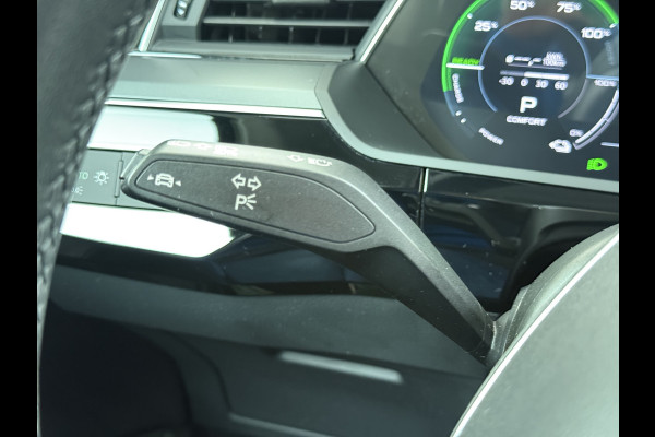 Audi e-tron 55 Quattro 95kWh Leer Trekhaak Navi Ecc Cruise Control Pdc Edition SOH 93% Elek.Achterklep Stoelverwarming Lmv 20" Led DAB 1e Eigenaar Origineel Nederlandse Auto 664Nm koppel 1800kg trekvermogen
