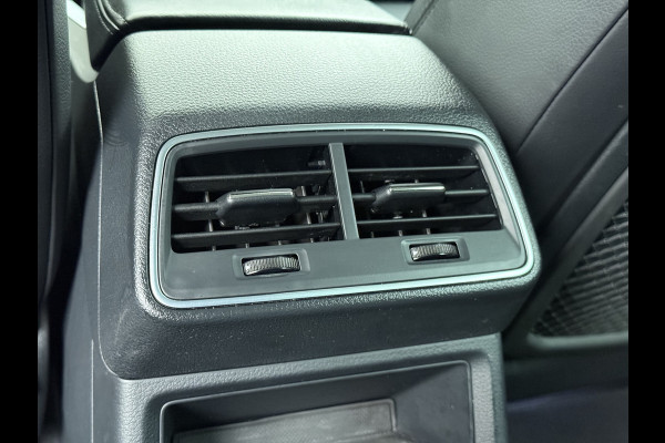 Audi e-tron 55 Quattro 95kWh Leer Trekhaak Navi Ecc Cruise Control Pdc Edition SOH 93% Elek.Achterklep Stoelverwarming Lmv 20" Led DAB 1e Eigenaar Origineel Nederlandse Auto 664Nm koppel 1800kg trekvermogen