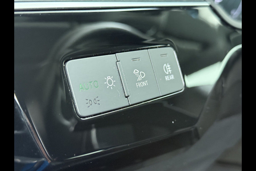 Audi e-tron 55 Quattro 95kWh Leer Trekhaak Navi Ecc Cruise Control Pdc Edition SOH 93% Elek.Achterklep Stoelverwarming Lmv 20" Led DAB 1e Eigenaar Origineel Nederlandse Auto 664Nm koppel 1800kg trekvermogen