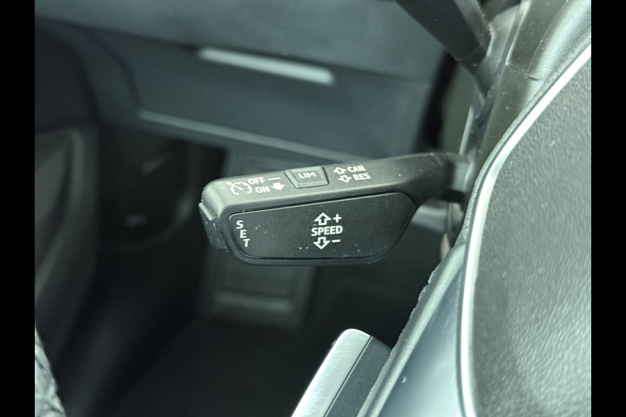 Audi e-tron 55 Quattro 95kWh Leer Trekhaak Navi Ecc Cruise Control Pdc Edition SOH 93% Elek.Achterklep Stoelverwarming Lmv 20" Led DAB 1e Eigenaar Origineel Nederlandse Auto 664Nm koppel 1800kg trekvermogen