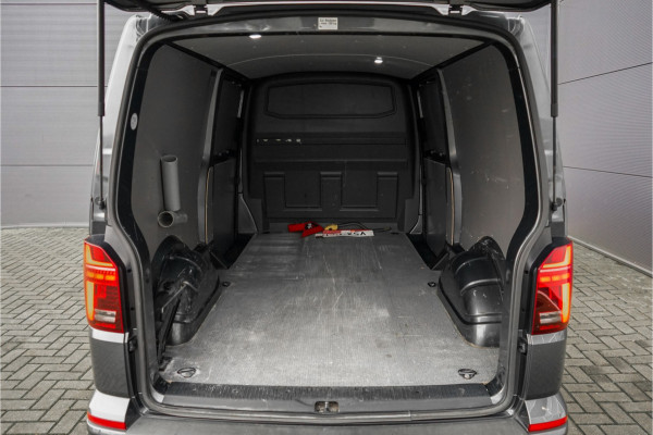 Volkswagen Transporter 2.0 TDI 28 Bulli DSG Spoilerpakket Leder/Alcantara Trekhaak 20"