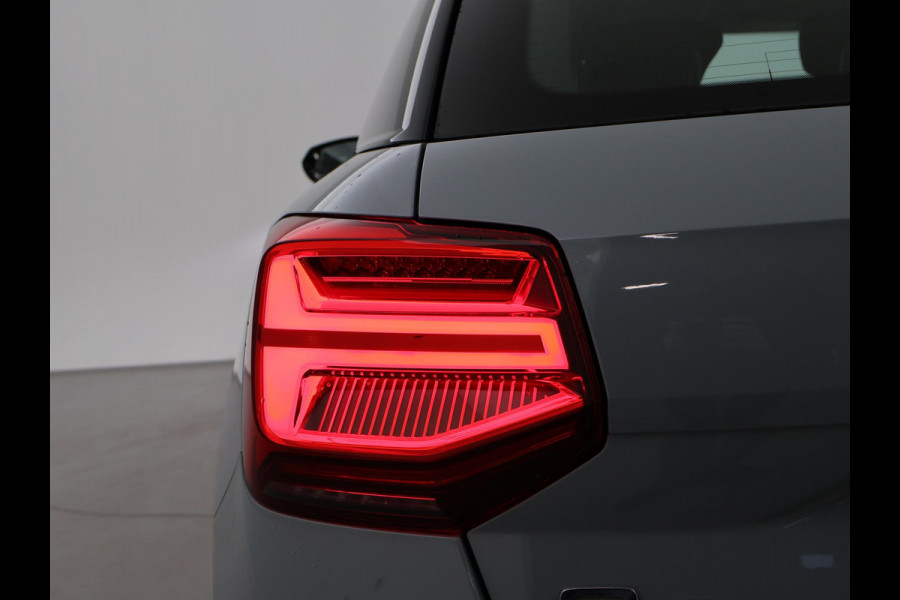 Audi Q2 35 TFSI 1.5T 4-CIL. 150 PK + DIGITALE COCKPIT TREKHAAK | CAMERA | CARPLAY | 18 INCH