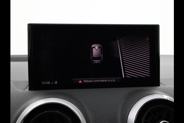 Audi Q2 35 TFSI 1.5T 4-CIL. 150 PK + DIGITALE COCKPIT TREKHAAK | CAMERA | CARPLAY | 18 INCH