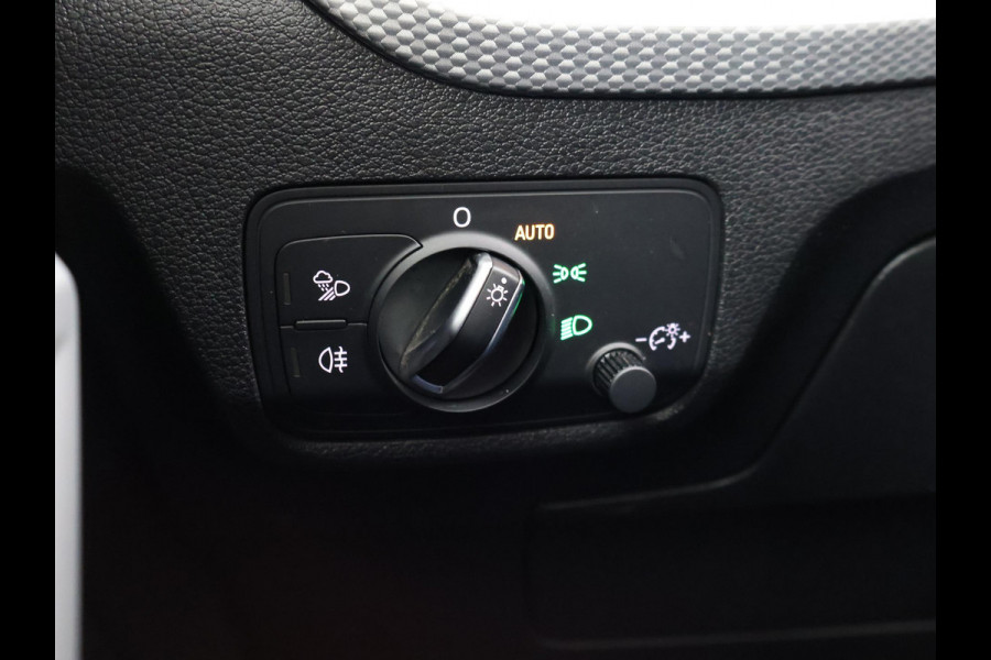 Audi Q2 35 TFSI 1.5T 4-CIL. 150 PK + DIGITALE COCKPIT TREKHAAK | CAMERA | CARPLAY | 18 INCH