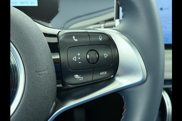 BYD ATTO 3 62kWh Design SOH 98% Pano-dak Leer+Elektr.Verst. Warmtepomp Adaptieve Cruise 360°Camera Apple Carplay Android Auto Elektr.Achter Verkeersbord detectie WiFi DAB Led Rijstrooksensor Keyless Smartphone Entry Fabrieksgarantie tot 13-12-2028/150.000km Garantie op de LFP Accu tot 12-12-2030/200.000km €44.000,- Nieuw!