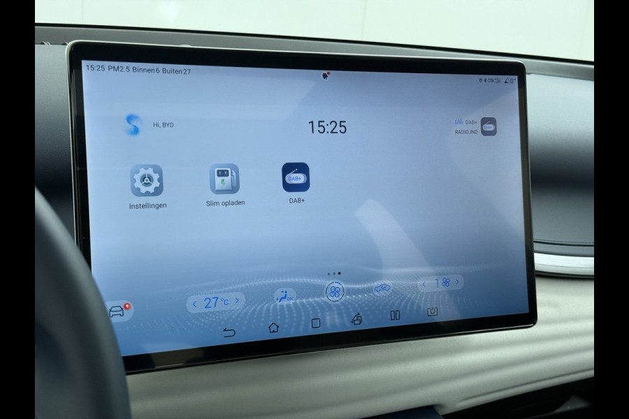 BYD ATTO 3 62kWh Design SOH 98% Pano-dak Leer+Elektr.Verst. Warmtepomp Adaptieve Cruise 360°Camera Apple Carplay Android Auto Elektr.Achter Verkeersbord detectie WiFi DAB Led Rijstrooksensor Keyless Smartphone Entry Fabrieksgarantie tot 13-12-2028/150.000km Garantie op de LFP Accu tot 12-12-2030/200.000km €44.000,- Nieuw!