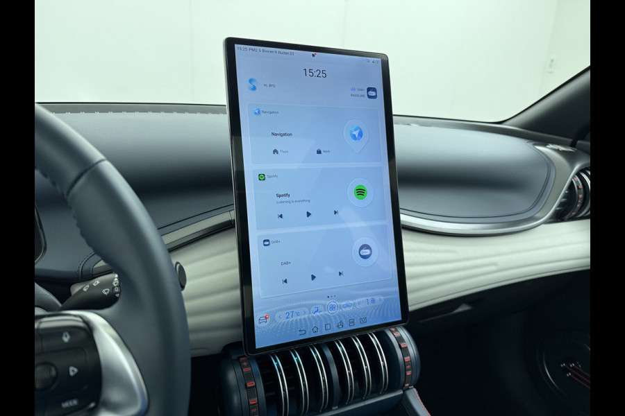 BYD ATTO 3 62kWh Design SOH 98% Pano-dak Leer+Elektr.Verst. Warmtepomp Adaptieve Cruise 360°Camera Apple Carplay Android Auto Elektr.Achter Verkeersbord detectie WiFi DAB Led Rijstrooksensor Keyless Smartphone Entry Fabrieksgarantie tot 13-12-2028/150.000km Garantie op de LFP Accu tot 12-12-2030/200.000km €44.000,- Nieuw!