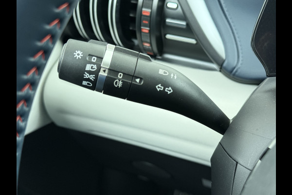 BYD ATTO 3 62kWh Design SOH 98% Pano-dak Leer+Elektr.Verst. Warmtepomp Adaptieve Cruise 360°Camera Apple Carplay Android Auto Elektr.Achter Verkeersbord detectie WiFi DAB Led Rijstrooksensor Keyless Smartphone Entry Fabrieksgarantie tot 13-12-2028/150.000km Garantie op de LFP Accu tot 12-12-2030/200.000km €44.000,- Nieuw!