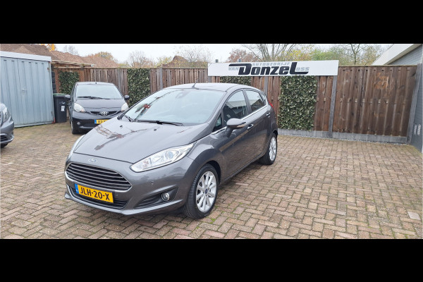 Ford Fiesta Titanium LEREN BEKLEDING - 140 PK