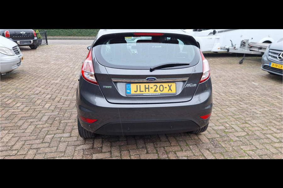 Ford Fiesta Titanium LEREN BEKLEDING - 140 PK
