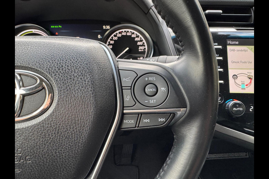 Toyota Camry 2.5 Hybrid Executive | Leer, Stoelverwarming, Elektrische achterklep, Dodehoekherkenning, Parkeersensoren, 18 inch, Keyless