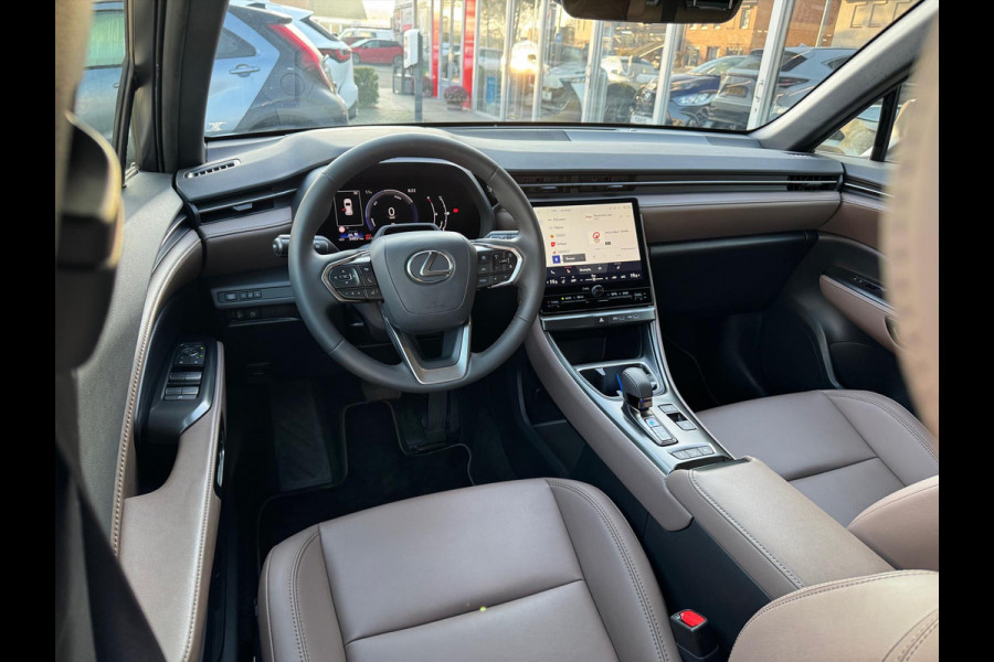 Lexus LBX 1.5 Hybrid Elegant | Leer, Privacy Glass, Stoel + Stuurverwarming, Dodehoekherkenning, Parkeersensoren, 18 inch