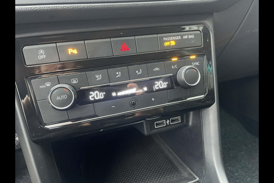 Volkswagen T-Cross 1.0 TSI Life / CarPlay