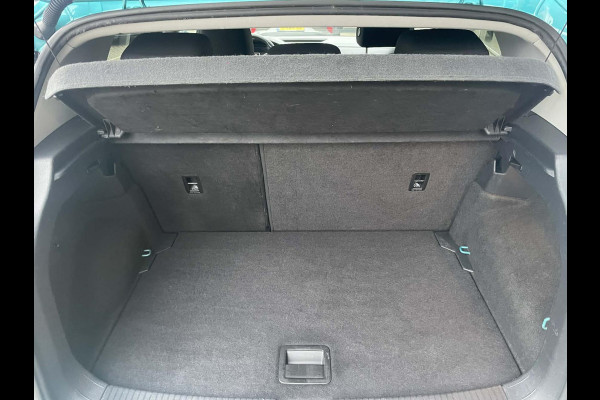 Volkswagen T-Cross 1.0 TSI Life / CarPlay