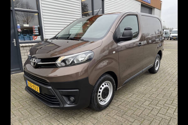Toyota ProAce Compact 2.0 D-4D 122pk automaat Navigator L1H1 / vaste prijs rijklaar € 16.950 ex btw / lease vanaf € 285 / bruin metallic / euro 6 diesel / bpm vrij / airco / cruise / navi / trekhaak / pdc !