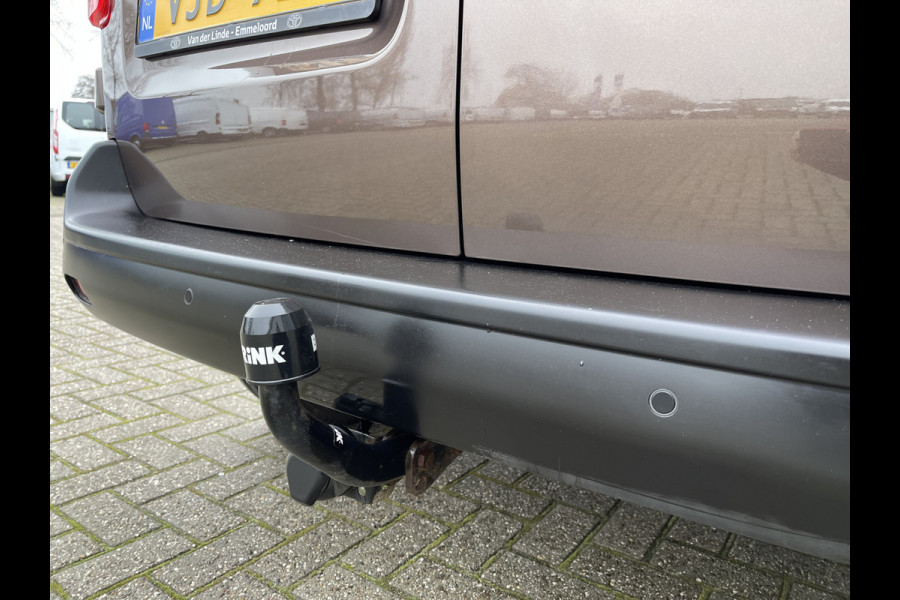 Toyota ProAce Compact 2.0 D-4D 122pk automaat Navigator L1H1 / vaste prijs rijklaar € 16.950 ex btw / lease vanaf € 285 / bruin metallic / euro 6 diesel / bpm vrij / airco / cruise / navi / trekhaak / pdc !