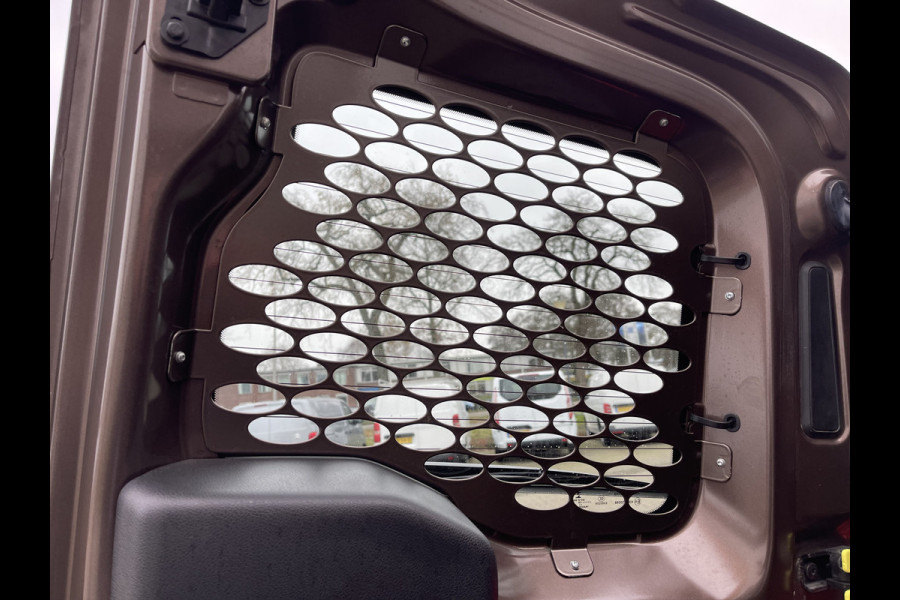 Toyota ProAce Compact 2.0 D-4D 122pk automaat Navigator L1H1 / vaste prijs rijklaar € 16.950 ex btw / lease vanaf € 285 / bruin metallic / euro 6 diesel / bpm vrij / airco / cruise / navi / trekhaak / pdc !