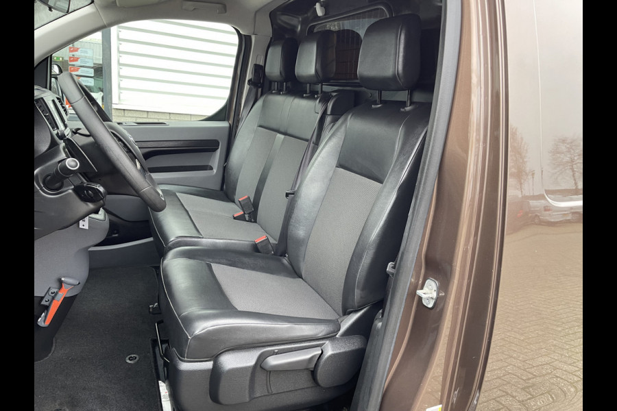 Toyota ProAce Compact 2.0 D-4D 122pk automaat Navigator L1H1 / vaste prijs rijklaar € 16.950 ex btw / lease vanaf € 285 / bruin metallic / euro 6 diesel / bpm vrij / airco / cruise / navi / trekhaak / pdc !