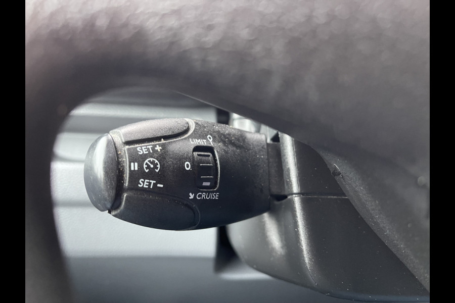 Toyota ProAce Compact 2.0 D-4D 122pk automaat Navigator L1H1 / vaste prijs rijklaar € 16.950 ex btw / lease vanaf € 285 / bruin metallic / euro 6 diesel / bpm vrij / airco / cruise / navi / trekhaak / pdc !