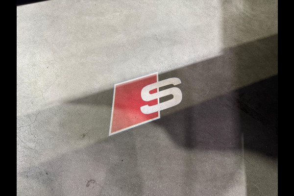 Audi A4 AVANT 40 TFSI S edition/PANO/CAM/MEMORY/TREKHAAK/APPLE CARPLAY