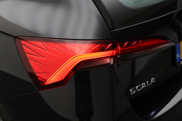 Škoda SCALA 1.0 TSI Ambition Climate, Apple Carplay, LED, Lane Assist, PDC