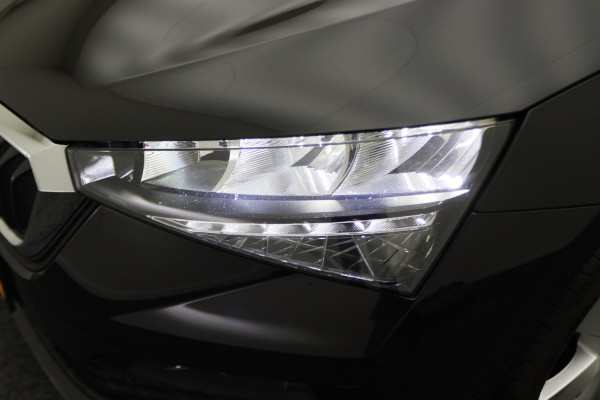 Škoda SCALA 1.0 TSI Ambition Climate, Apple Carplay, LED, Lane Assist, PDC