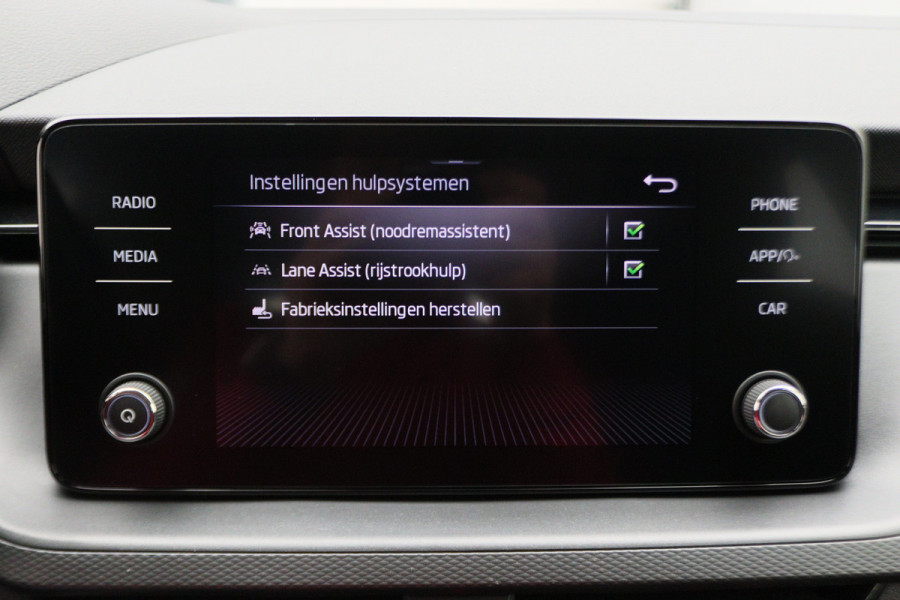 Škoda SCALA 1.0 TSI Ambition Climate, Apple Carplay, LED, Lane Assist, PDC