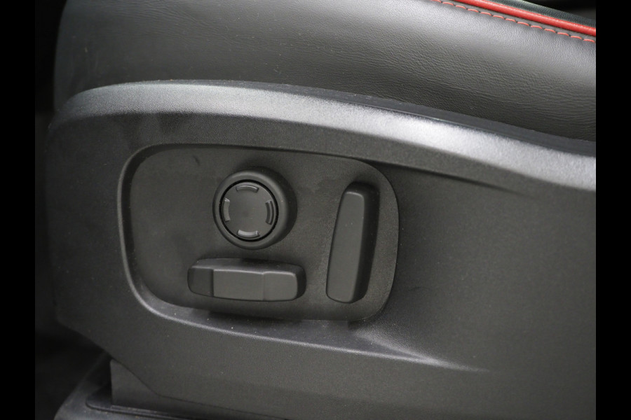 Land Rover Defender 110 2.0 P400e 110 X-Dynamic Urban | Panoramadak | Sterrenhemel | Meridian | Luchtvering | Trekhaak | 360