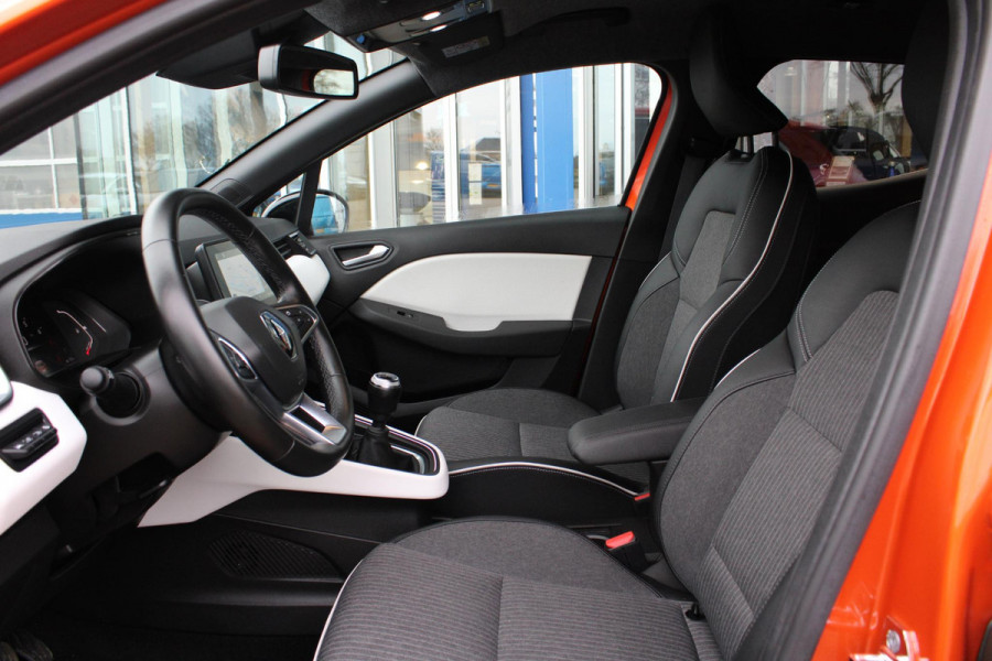 Renault Clio 1.0 TCe 90 Techno | Stoel + Stuurverwarming | Climate Control | Cruise Control | Navigatie | Lichtmetalen Velgen | Parkeersensoren Achter |