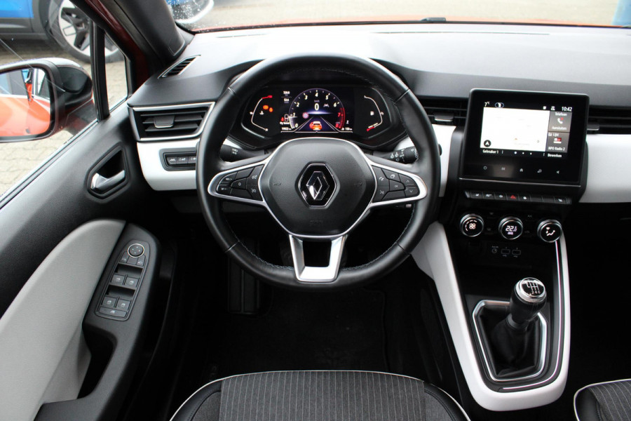 Renault Clio 1.0 TCe 90 Techno | Stoel + Stuurverwarming | Climate Control | Cruise Control | Navigatie | Lichtmetalen Velgen | Parkeersensoren Achter |