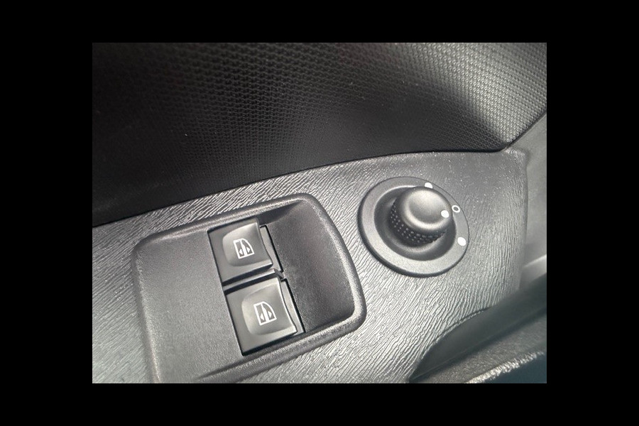 Renault Kangoo 1.5 Blue dCi 95 Comfort AIRCO I NAVI I CAMERA I TREKHAAK I IMPERIAAL I 1e EIGENAAR I COMPLETE ONDERHOUDSHISTORIE