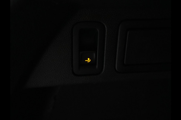 Volkswagen Tiguan 1.5 TSI 150pk DSG R-Line Business Trekhaak Navigatie Camera Pdc Acc Carplay 10