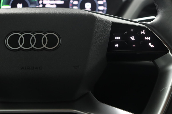 Audi Q4 e-tron 35 Edition|SOH 93%|Stoelverwarming|Apple Carplay/Android Auto|Nieuwstaat!