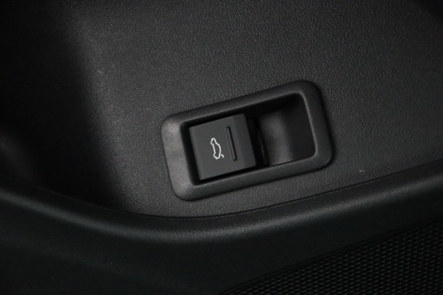 Audi Q4 e-tron 35 Edition|SOH 93%|Stoelverwarming|Apple Carplay/Android Auto|Nieuwstaat!