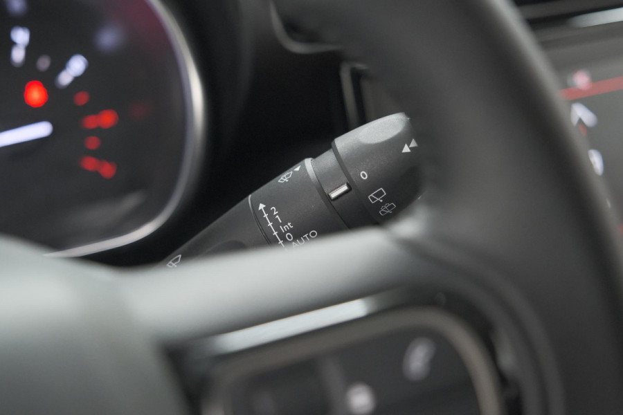 Citroën C3 Aircross PureTech 130 EAT6 Plus | Stoelverwarming | Apple Carplay | Parkeersensoren